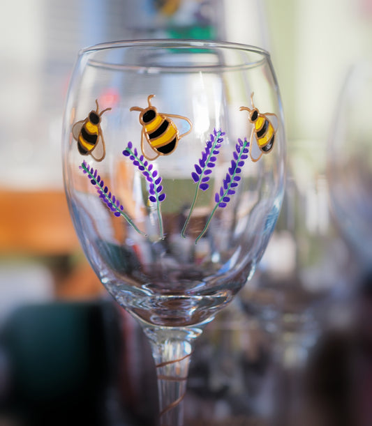 Bees & Lavender Wine Glass